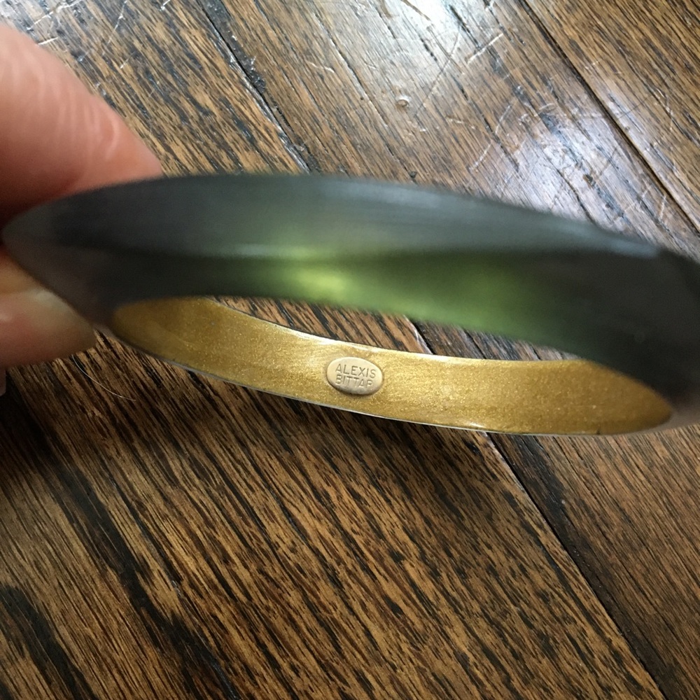 ✨Rare Hunter Green Alexis Bittar Lucite Bracelet
